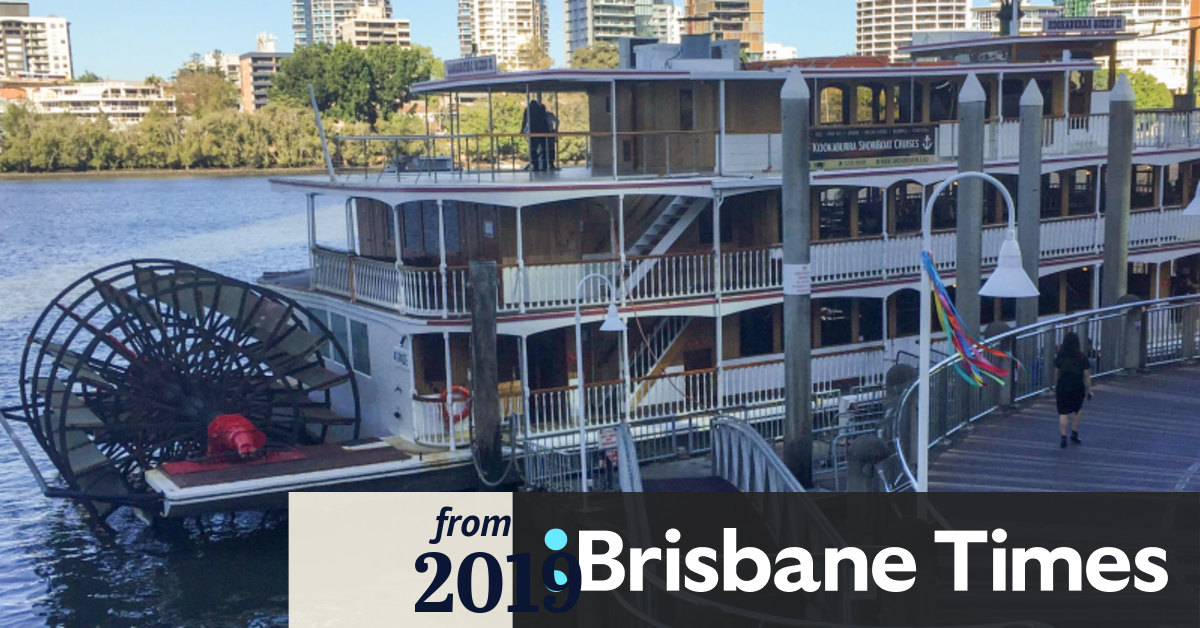 Three taken to hospital after Kookaburra Queen crash on Brisbane River